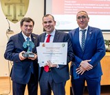 <div class=lightGallery-captions><p>Imagen que muestra la participación de umivale Activa en los Premios Prever 2024 donde umivale Activa ha sido premiada en la Categoría Empresas e Instituciones Nacional</p><p>El Premio Prever 2024 en la categoría Empresas e Instituciones Nacionales es otorgado por el Consejo General de Relaciones Industriales y Ciencias del Trabajo de España (CGRICT), en colaboración con organismos autonómicos y nacionales relacionados con el trabajo y la prevención de riesgos laborales, a través de la Comisión Preve</p><h4>Material cedido por 003 - UMIVALE ACTIVA</h4><span>27/03/2025</span></div>